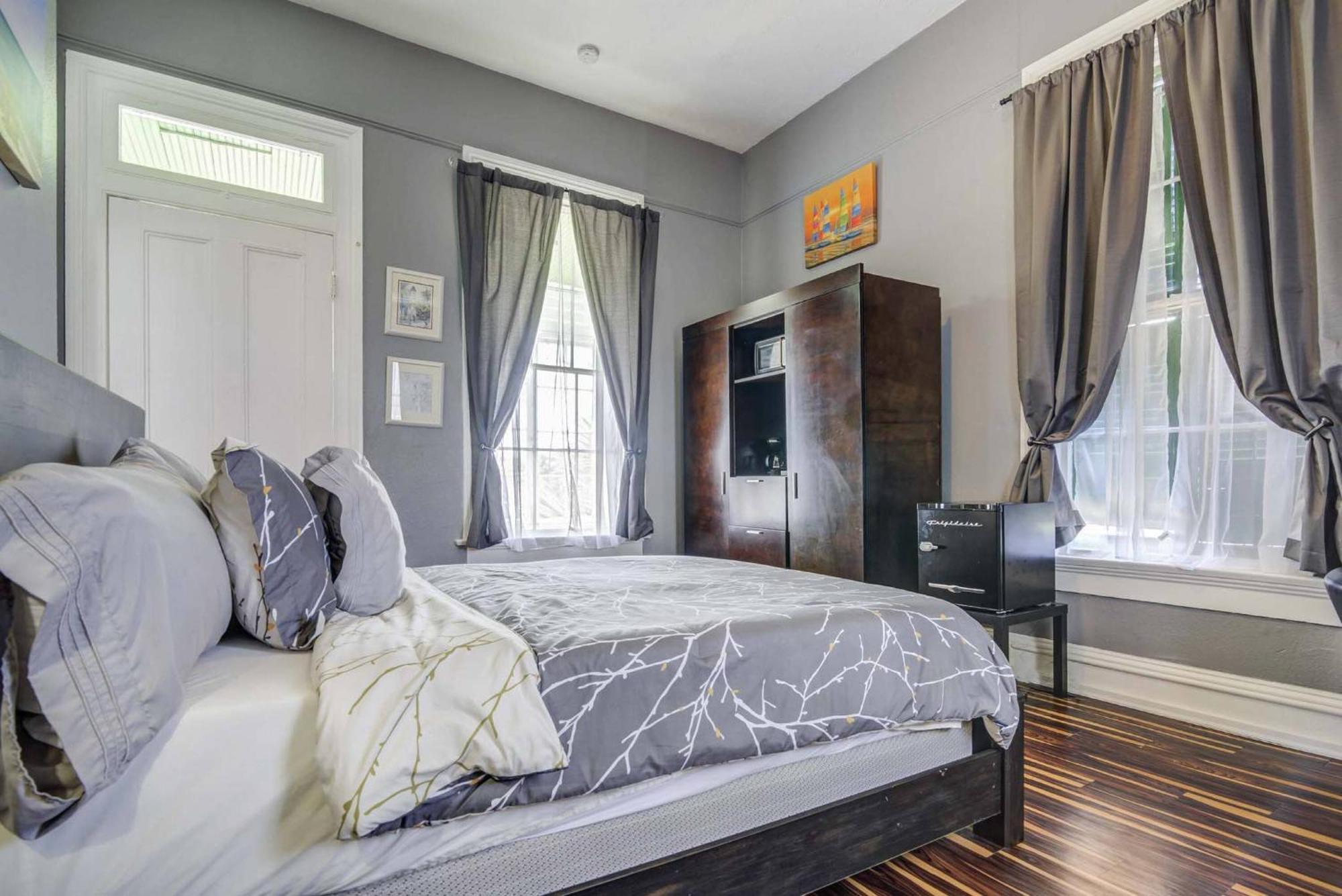 The George Manor Bed & Breakfast กาลเวสตัน ภายนอก รูปภาพ